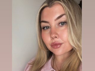 Alt Girl PeachyPolUK